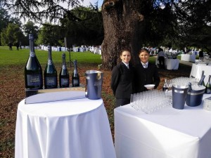 Chloé et Cécile BTS deuxième année à FERRANDI campus Jouy en Josas, poste champagne